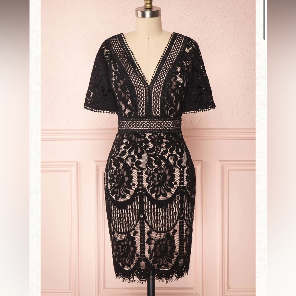 NWT Lace Dress from 1861 Boutique in Montreal - Size Medium
